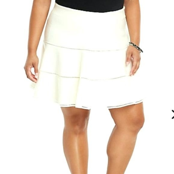 torrid Dresses & Skirts - Torrid Off White Plus Size Skater Skirt